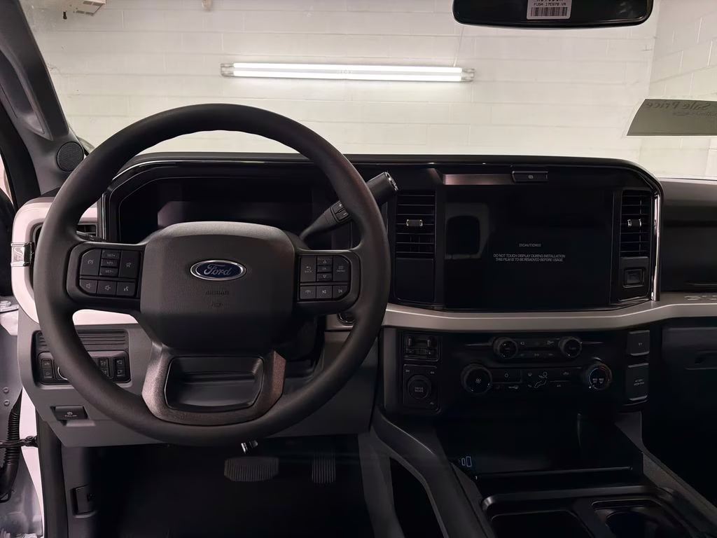 2026 OXFORD WHITE Ford Super Duty F-350 DRW XLT 4X4 Truck