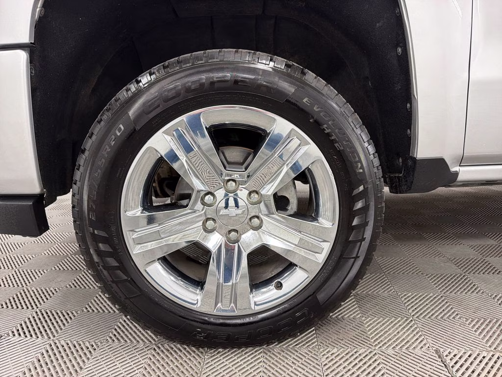 2018 Silver Ice Metallic Chevrolet Silverado 1500 Custom RWD Truck