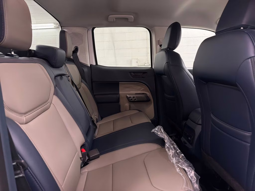 2026 OXFORD WHITE Ford Maverick Lariat AWD Truck