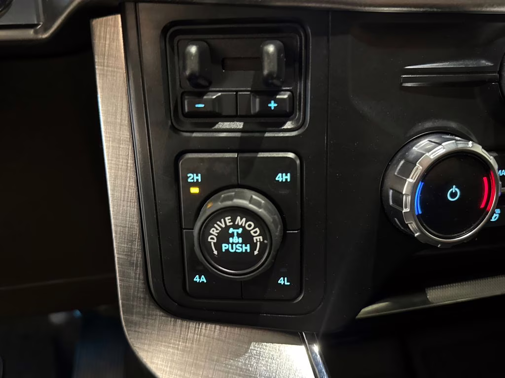 2022 Agate Black Metallic Ford F-150 King Ranch 4X4 Truck