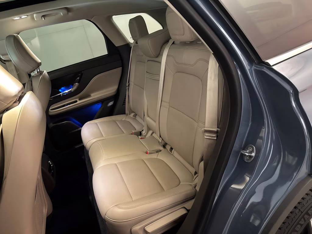 2023 Whisper Blue Metallic Clearcoat Lincoln Corsair Reserve FWD SUV