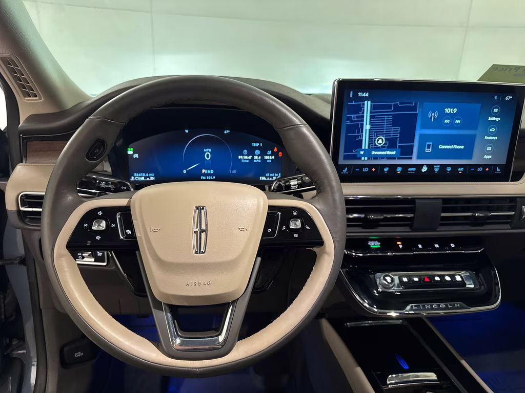 2023 Whisper Blue Metallic Clearcoat Lincoln Corsair Reserve FWD SUV