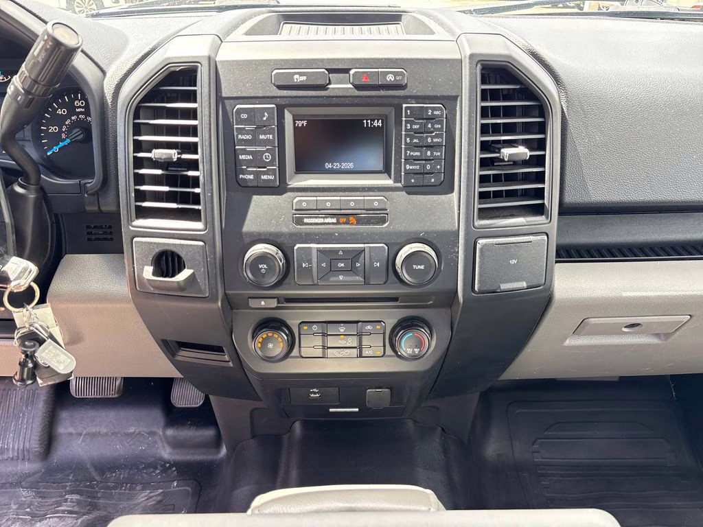 2017 Oxford White Ford F-150 XL RWD Truck