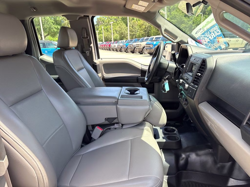 2017 Oxford White Ford F-150 XL RWD Truck
