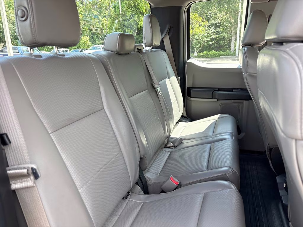 2017 Oxford White Ford F-150 XL RWD Truck