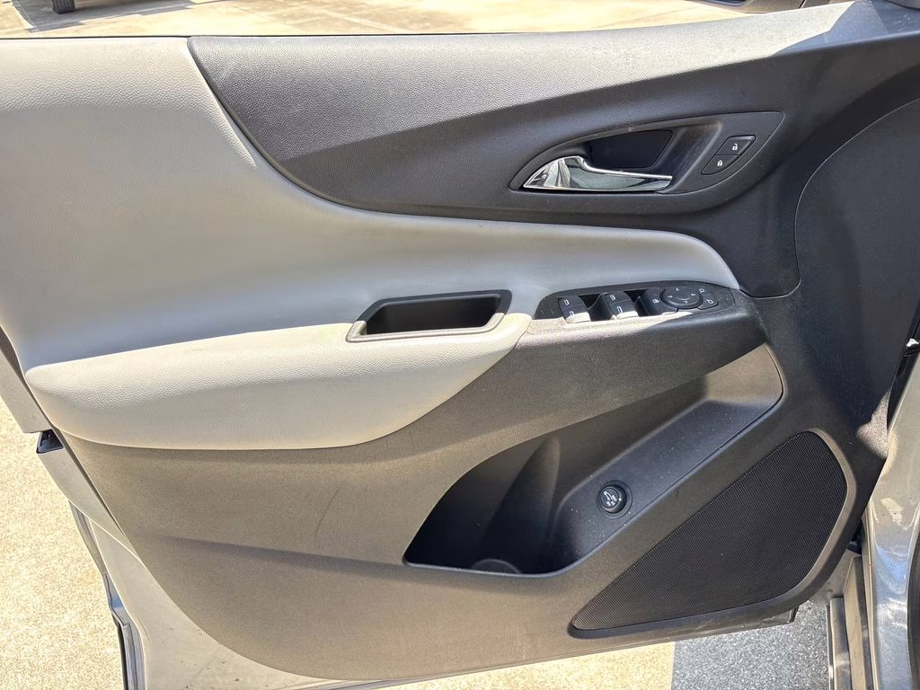 2024 Sterling Gray Metallic Chevrolet Equinox LT FWD SUV