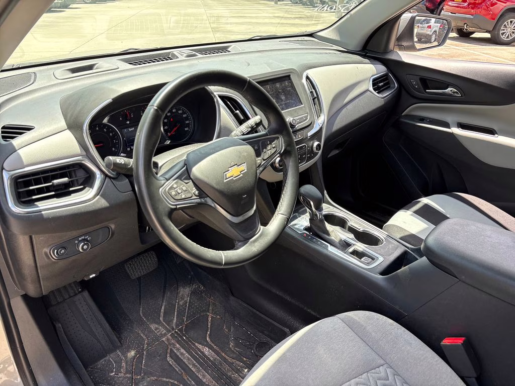 2024 Sterling Gray Metallic Chevrolet Equinox LT FWD SUV