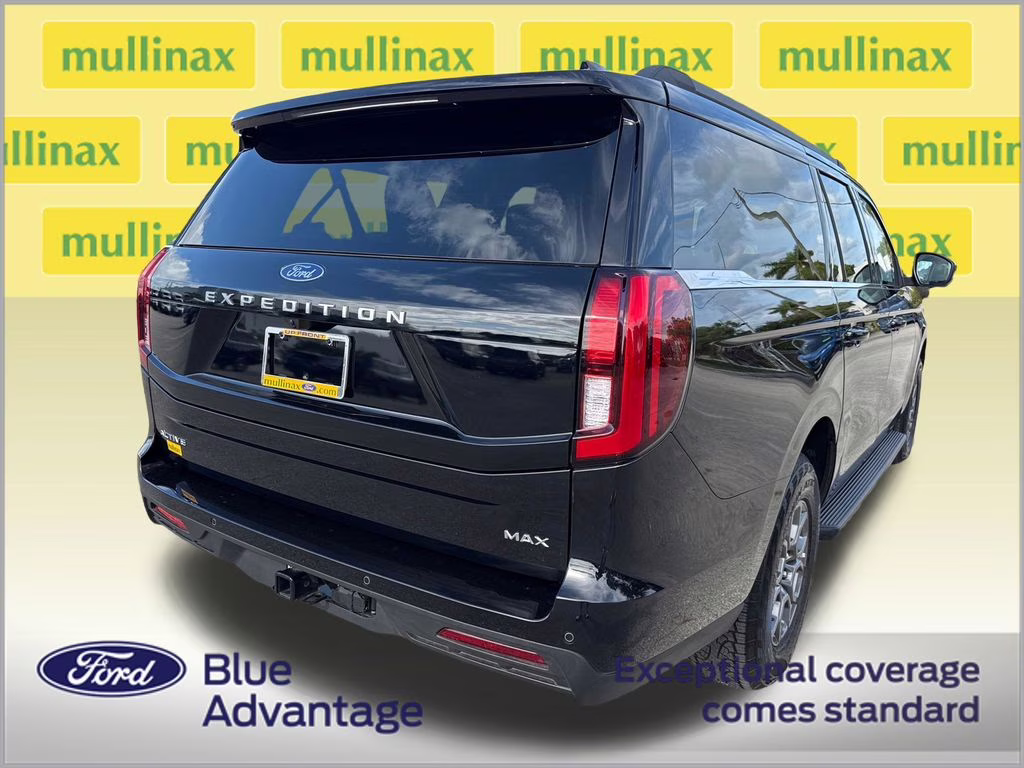 2025 Agate Black Metallic Ford Expedition Max Active RWD SUV