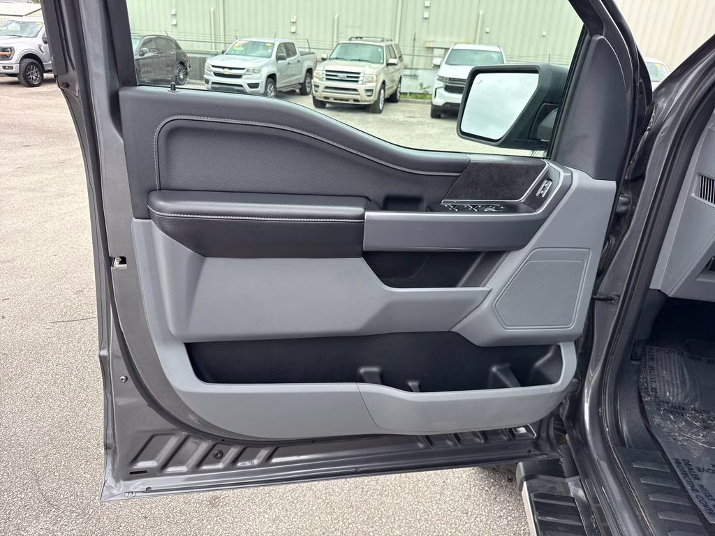 2025 Gray Ford F-150 XLT 4X4 Truck