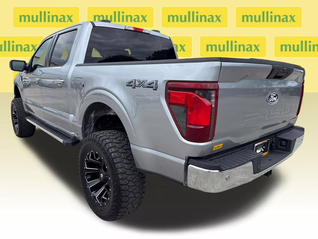2025 Iconic Silver Metallic Ford F-150 XLT w/ LIFTKIT 4X4 Truck