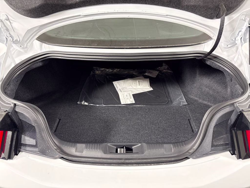 2026 Oxford White Ford Mustang EcoBoost RWD Coupe