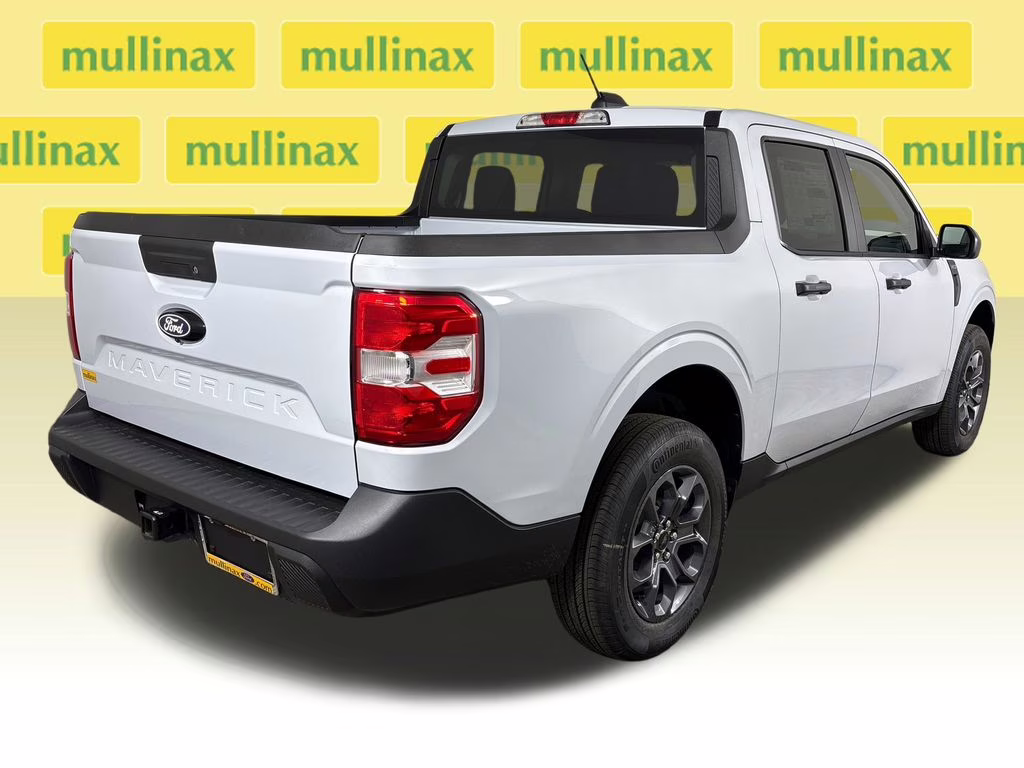 2026 Space White Metallic Ford Maverick XLT FWD Truck