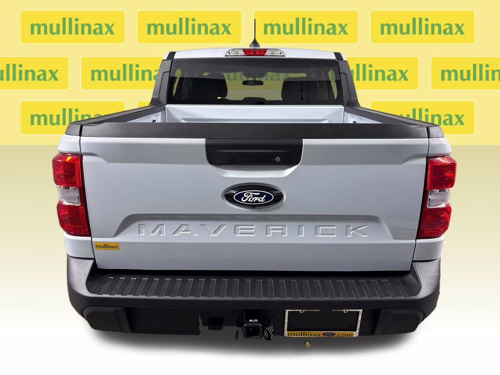 2026 Space White Metallic Ford Maverick XLT FWD Truck