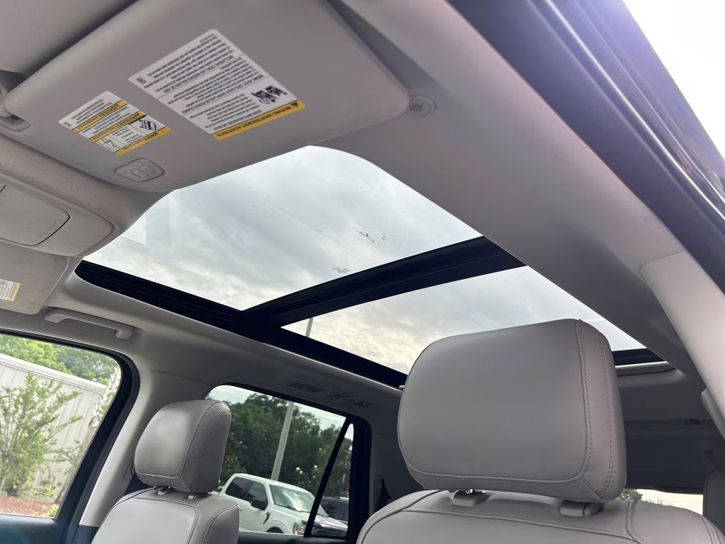 2025 Agate Black Metallic Ford Expedition Active RWD SUV