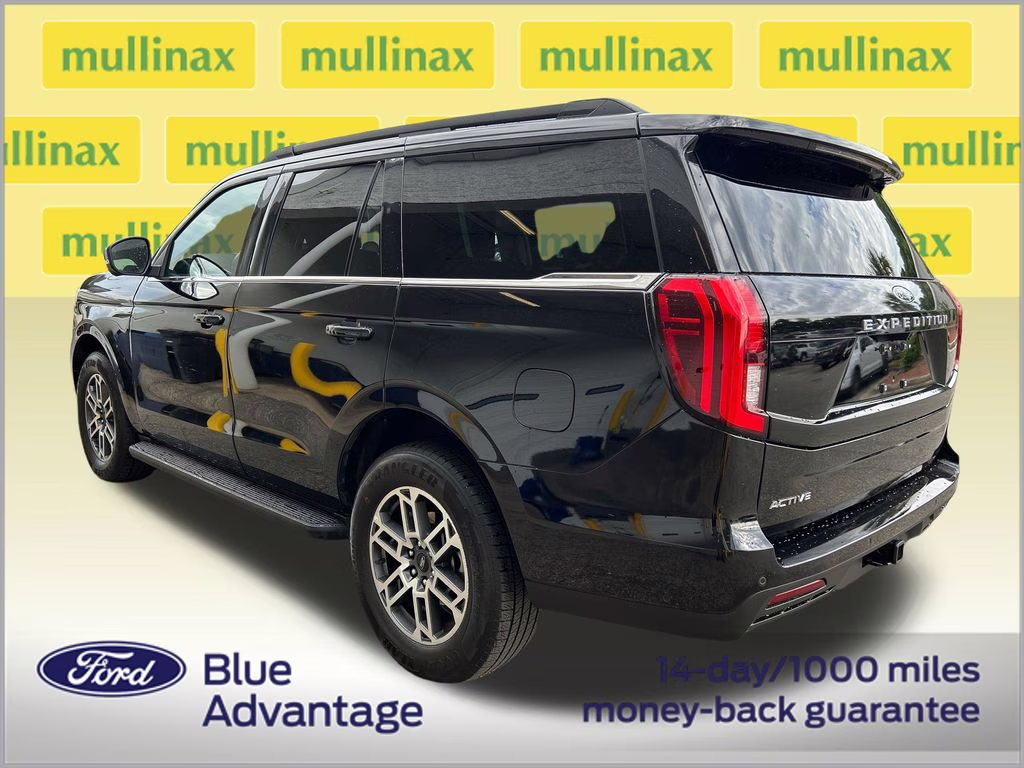 2025 Agate Black Metallic Ford Expedition Active RWD SUV