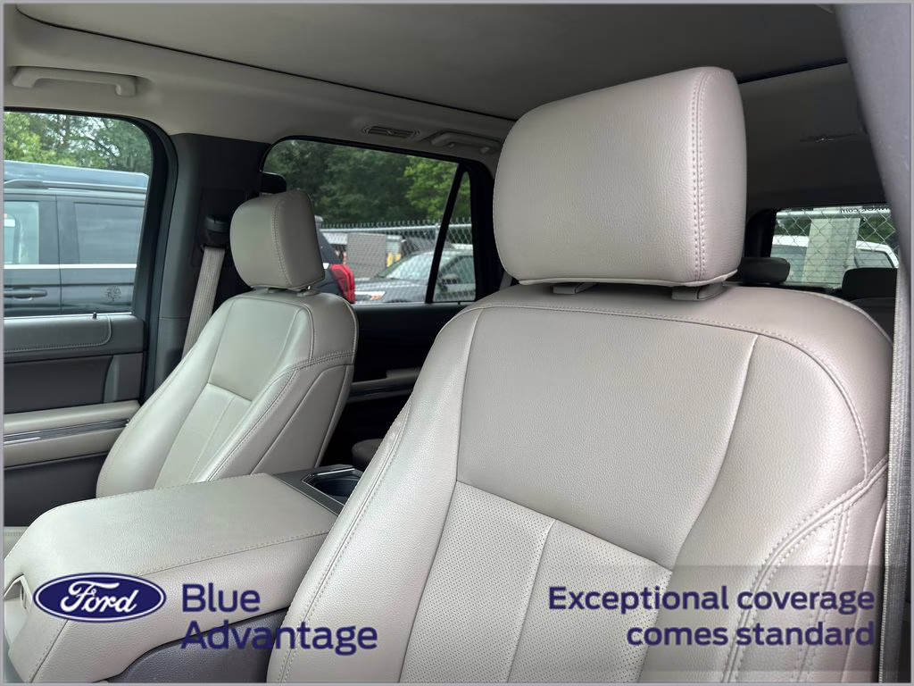 2020 Iconic Silver Metallic Ford Expedition XLT RWD SUV