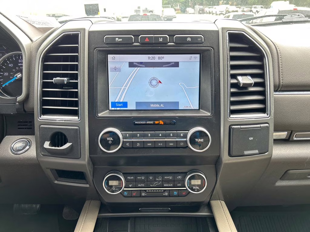 2020 Iconic Silver Metallic Ford Expedition XLT RWD SUV