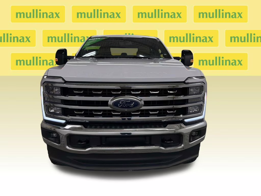 2026 Oxford White Ford Super Duty F-250 SRW Lariat 4X4 Truck