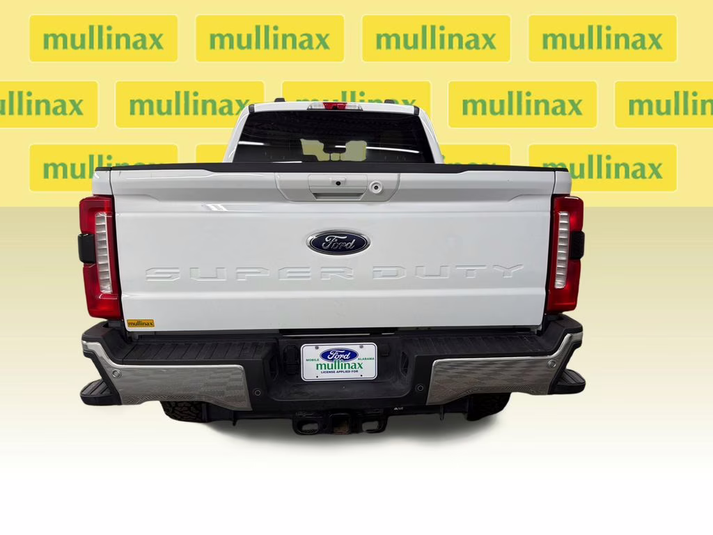 2026 Oxford White Ford Super Duty F-250 SRW Lariat 4X4 Truck