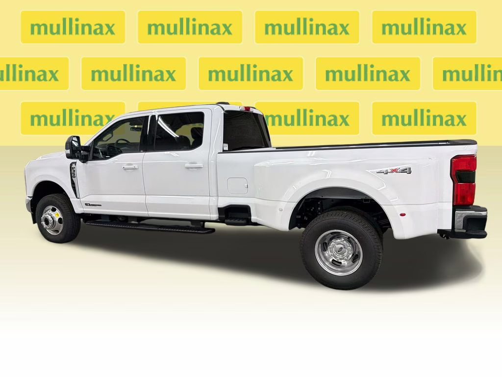 2026 OXFORD WHITE Ford Super Duty F-350 DRW XLT 4X4 Truck
