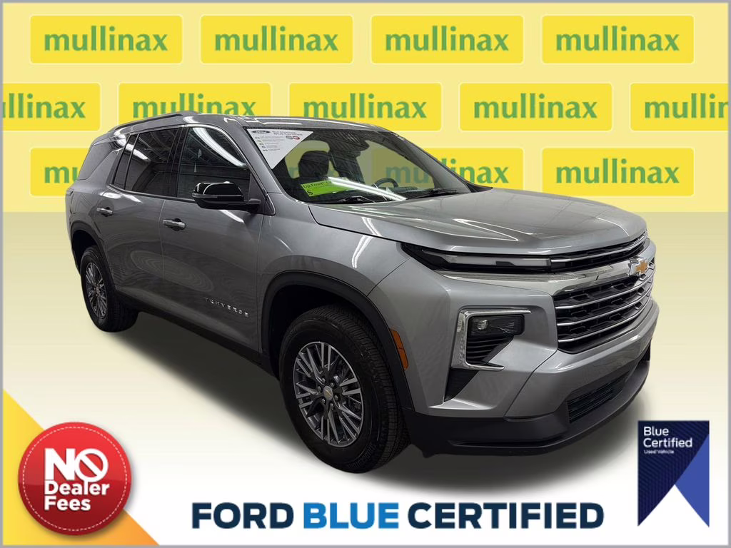 2026 Sterling Gray Metallic Chevrolet Traverse LT FWD SUV