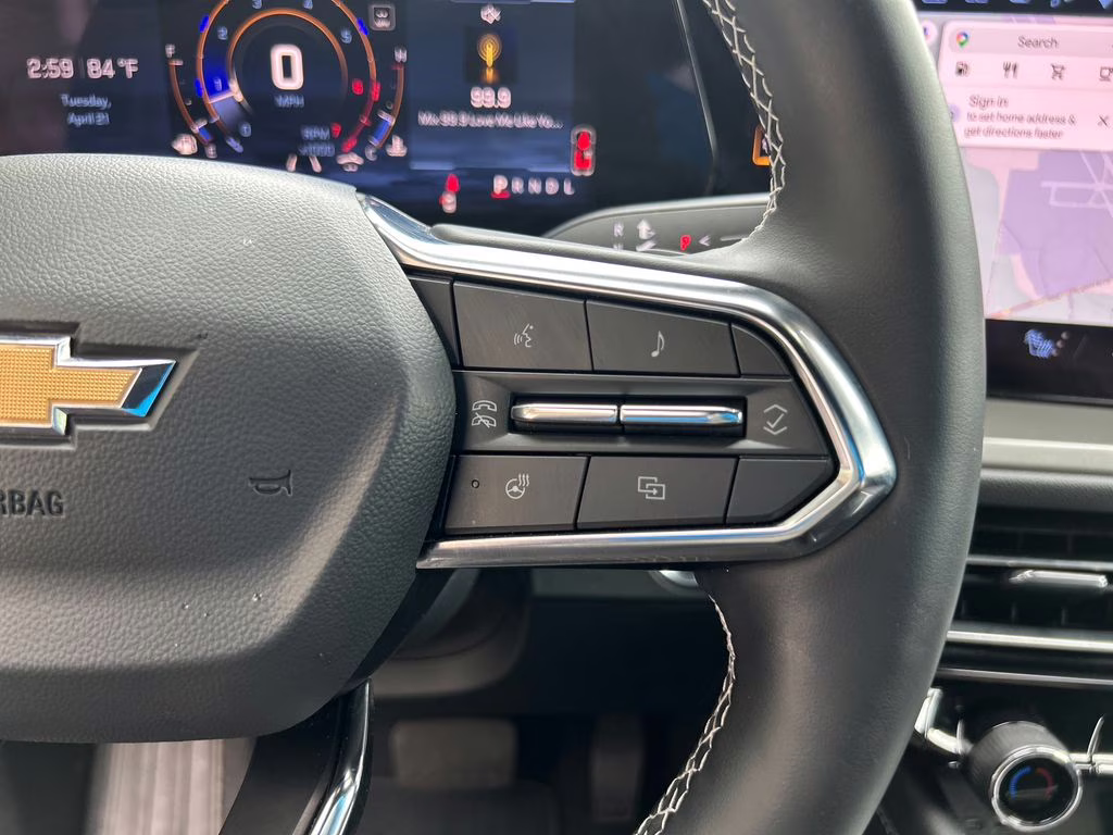 2026 Sterling Gray Metallic Chevrolet Traverse LT FWD SUV