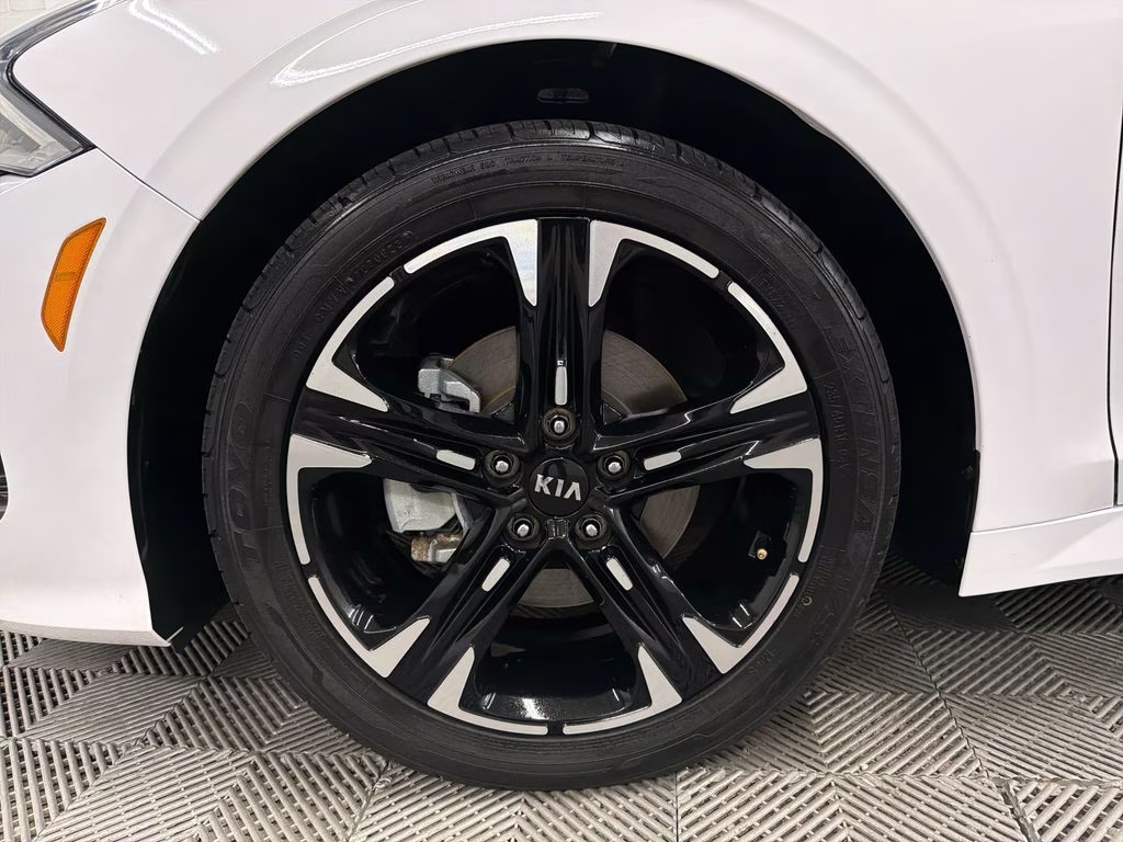 2021 Glacial White Pearl Kia K5 GT-Line FWD Sedan