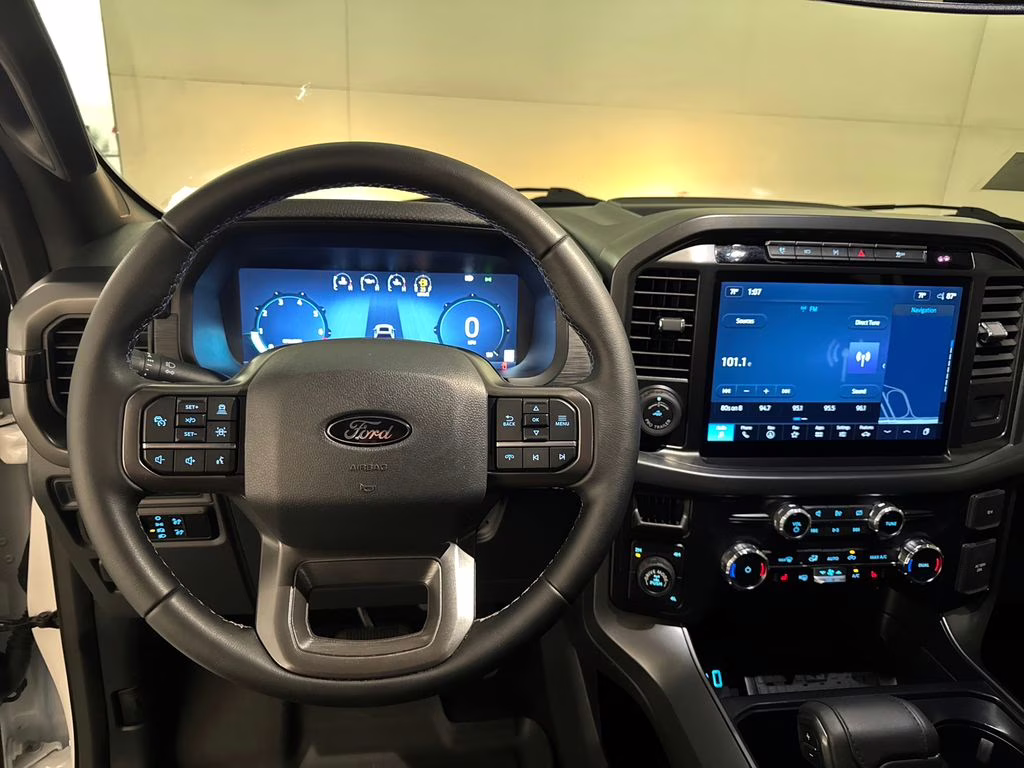 2024 Oxford White Ford F-150 XLT 4X4 Truck