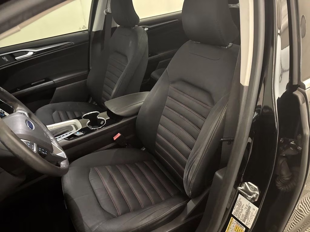 2016 Shadow Black Ford Fusion SE FWD Sedan