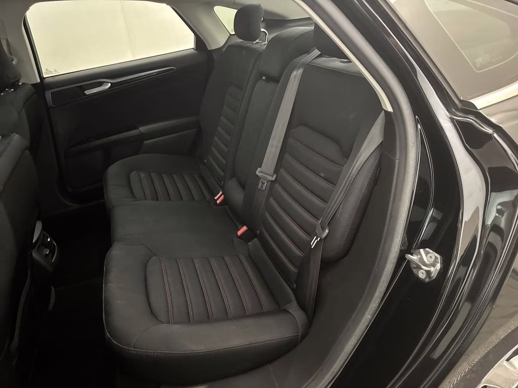 2016 Shadow Black Ford Fusion SE FWD Sedan