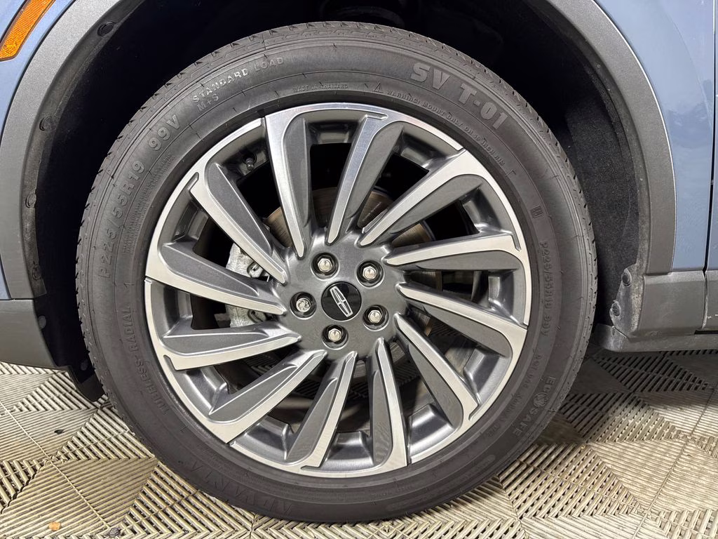 2023 Whisper Blue Metallic Clearcoat Lincoln Corsair Reserve FWD SUV