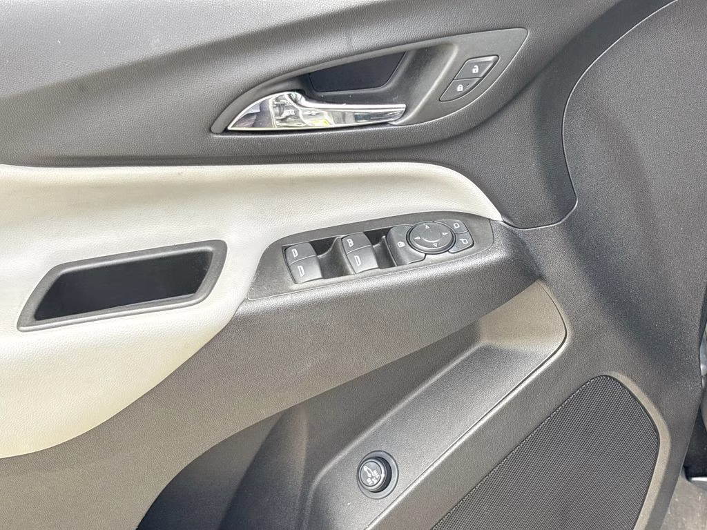 2024 Sterling Gray Metallic Chevrolet Equinox LT FWD SUV