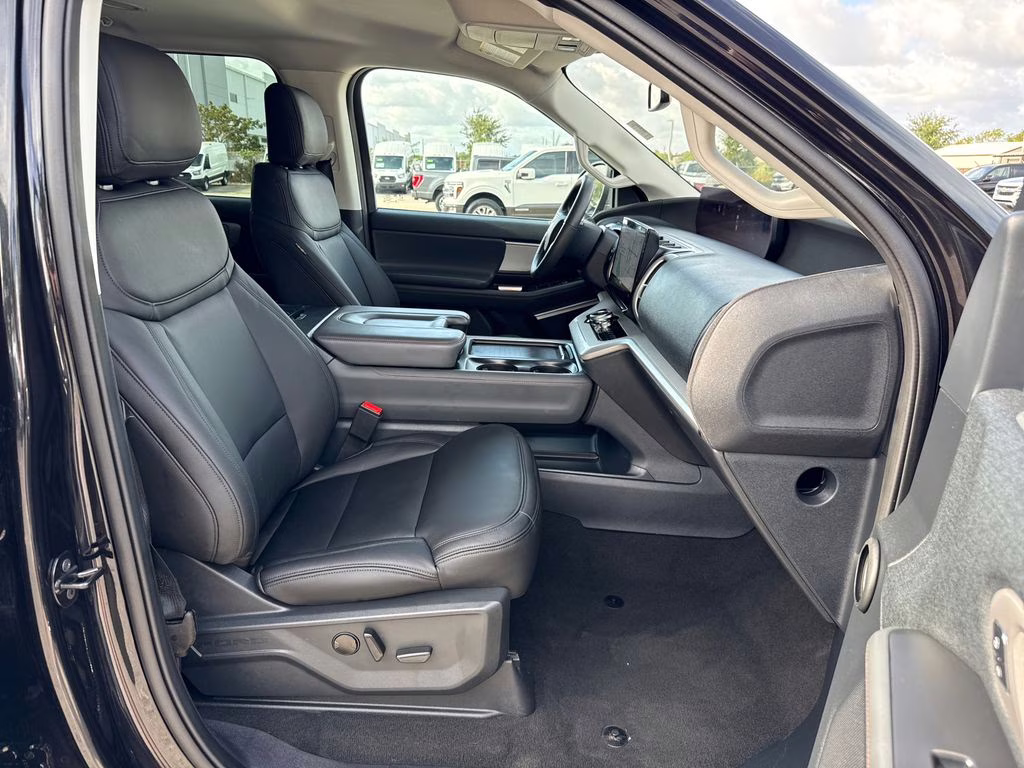 2025 Agate Black Metallic Ford Expedition Max Active RWD SUV