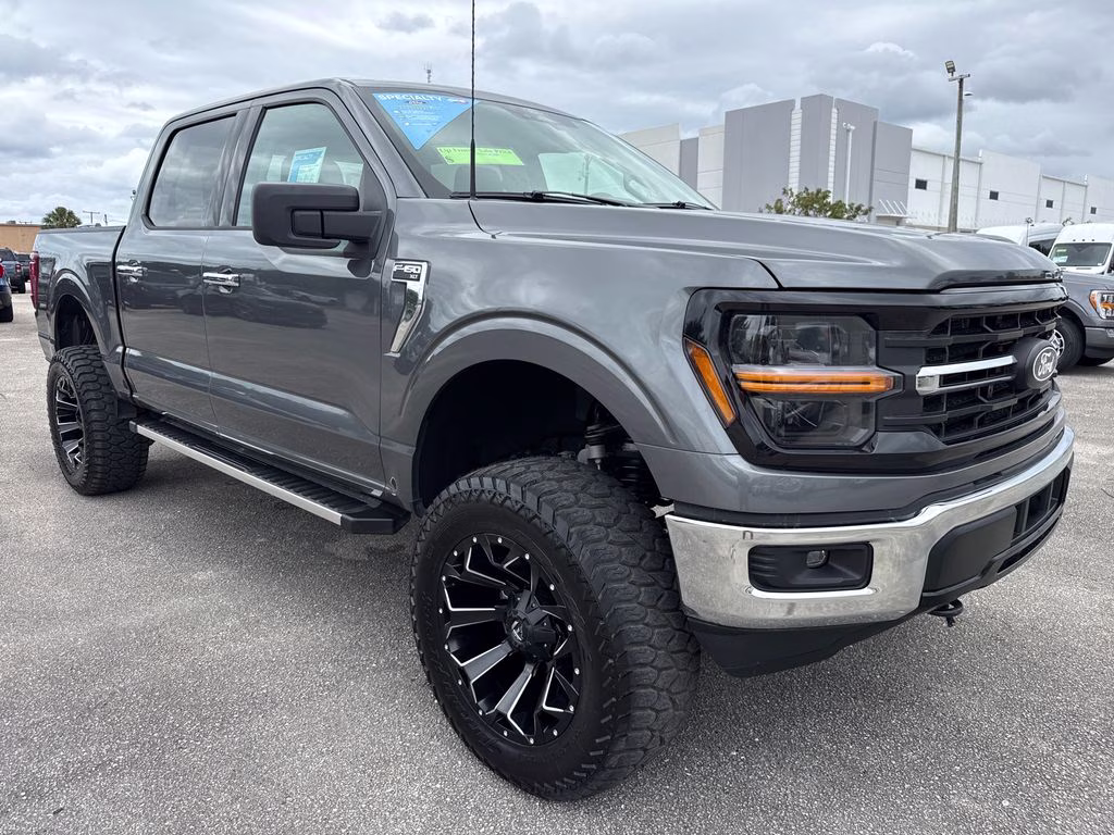 2025 Gray Ford F-150 XLT 4X4 Truck