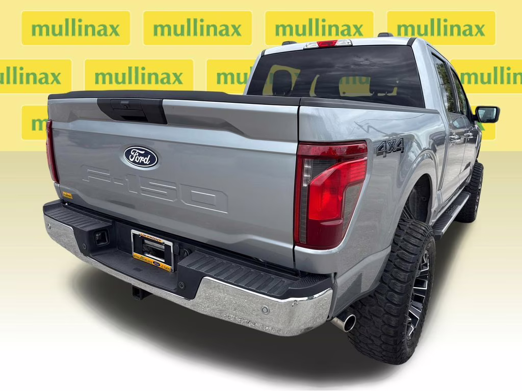 2025 Iconic Silver Metallic Ford F-150 XLT w/ LIFTKIT 4X4 Truck