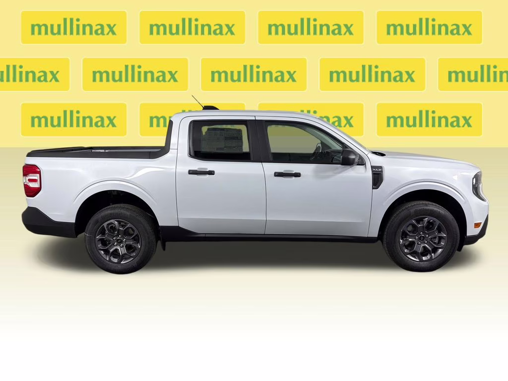 2026 Space White Metallic Ford Maverick XLT FWD Truck