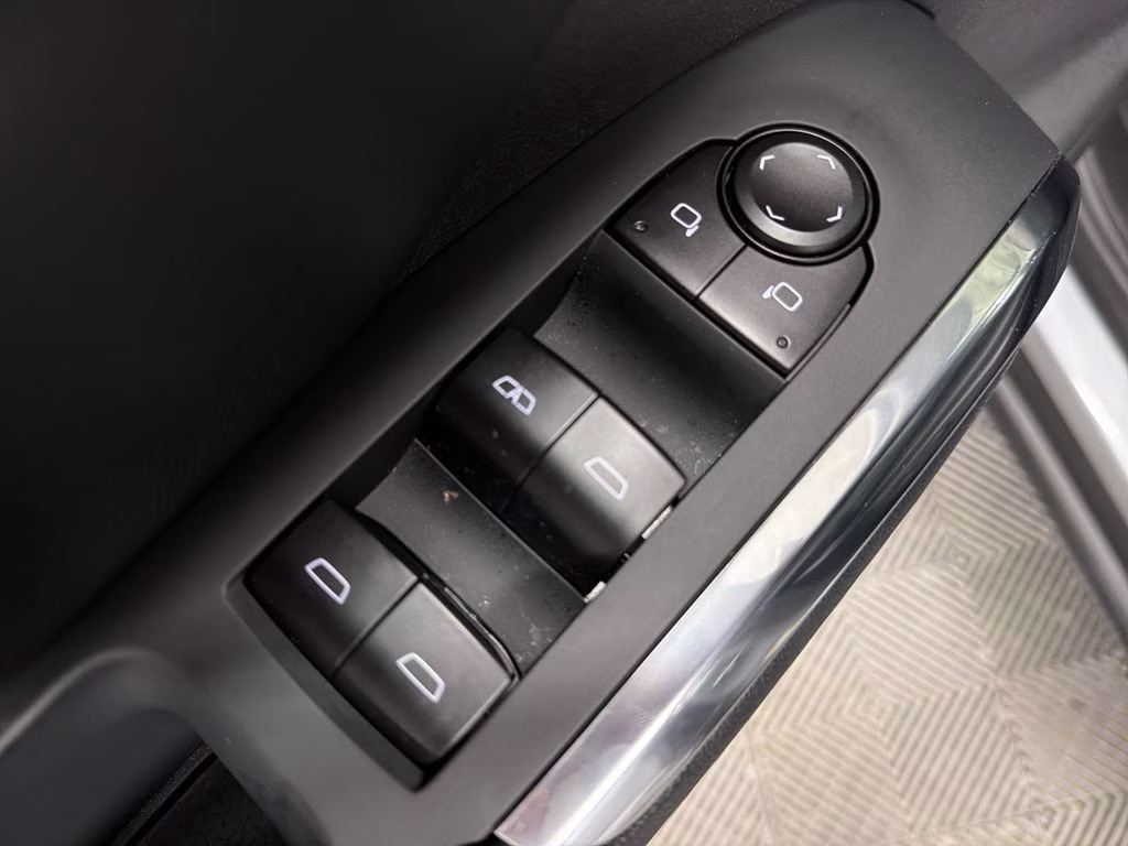 2026 Sterling Gray Metallic Chevrolet Traverse LT FWD SUV