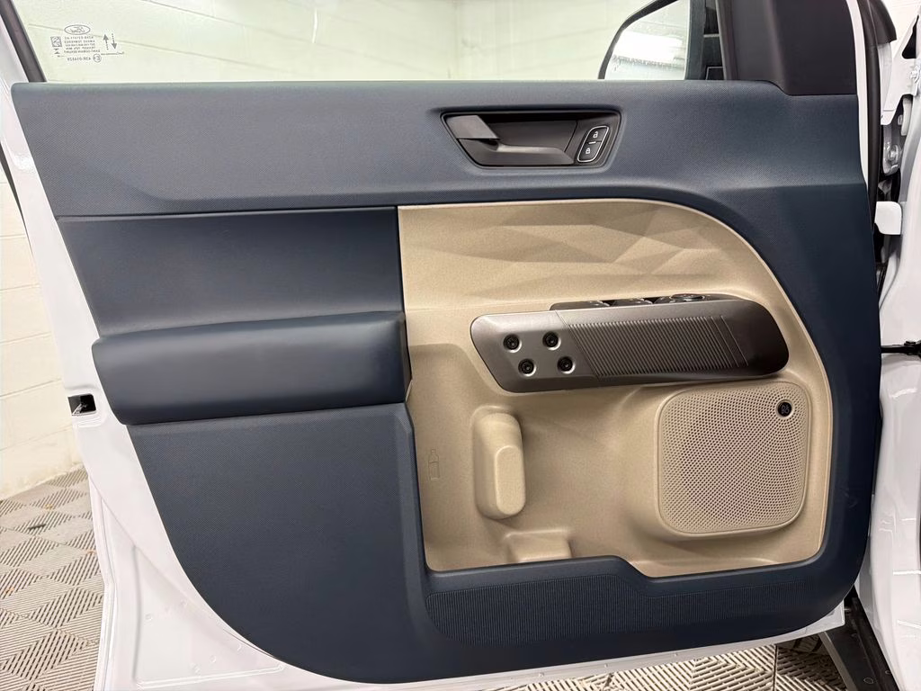 2026 OXFORD WHITE Ford Maverick Lariat AWD Truck