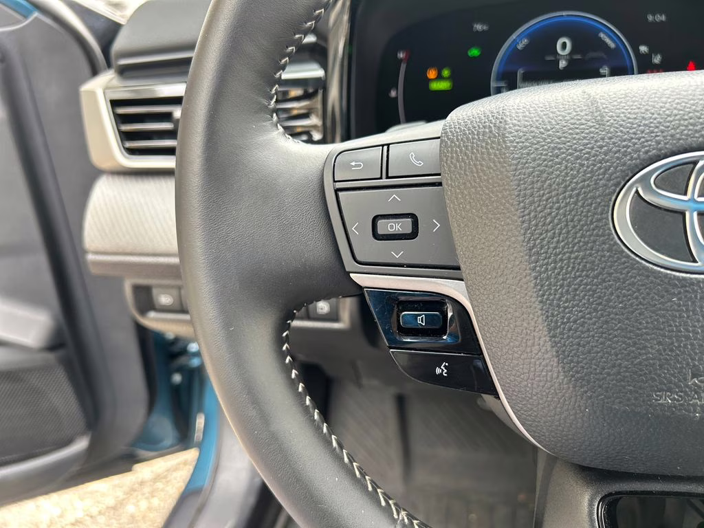 2025 Ocean Gem Toyota Camry SE FWD Sedan