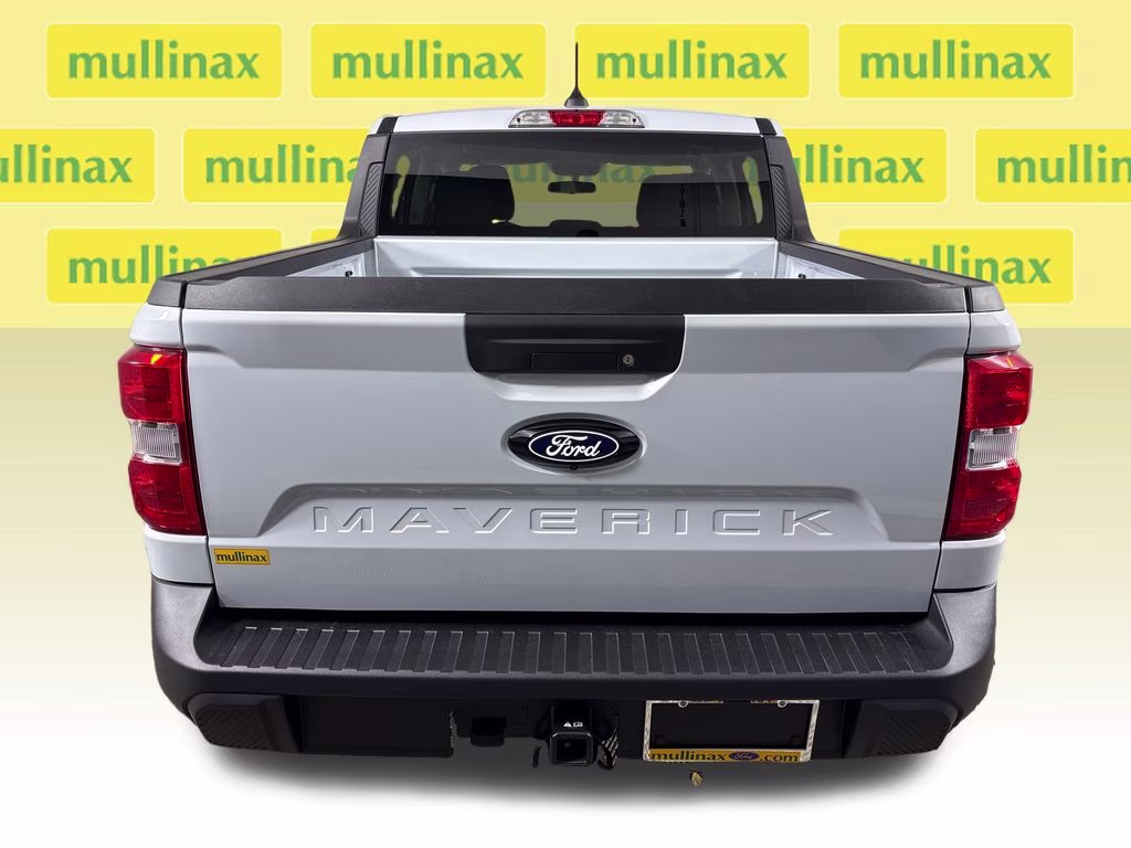 2026 Space White Metallic Ford Maverick XLT FWD Truck