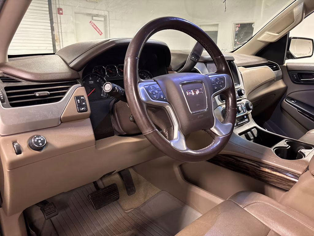 2017 Onyx Black GMC Yukon SLT RWD SUV