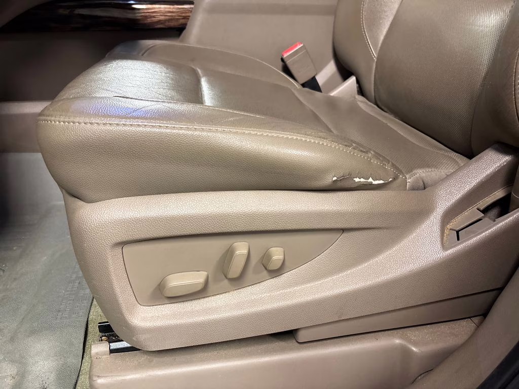 2017 Onyx Black GMC Yukon SLT RWD SUV