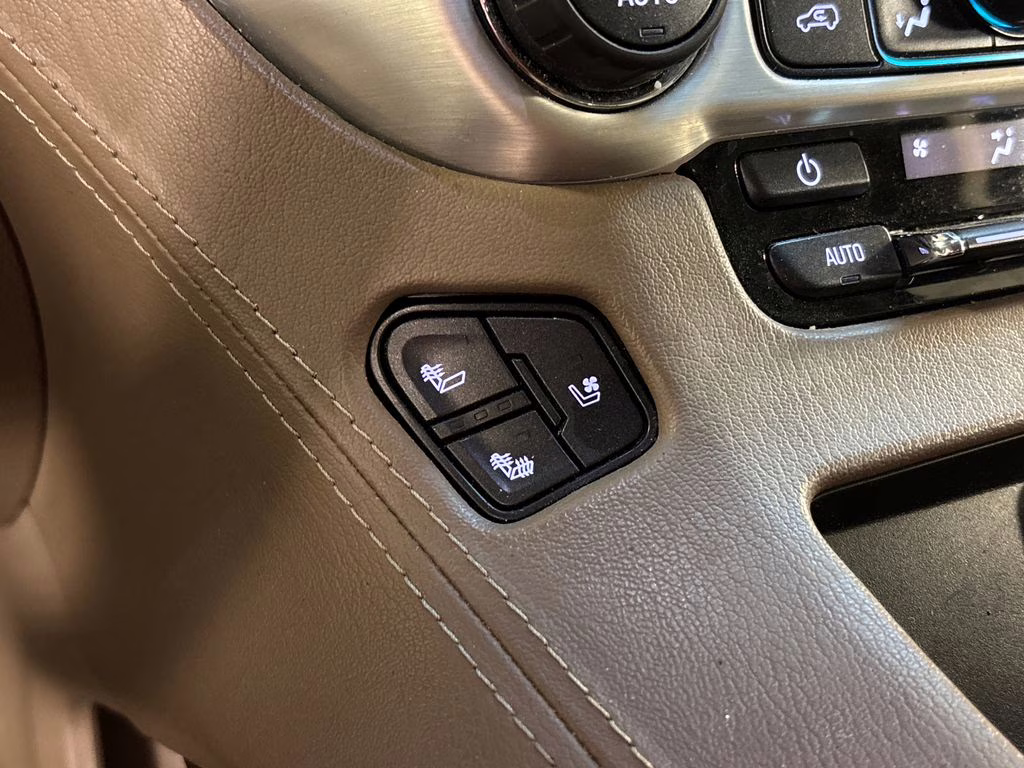 2017 Onyx Black GMC Yukon SLT RWD SUV