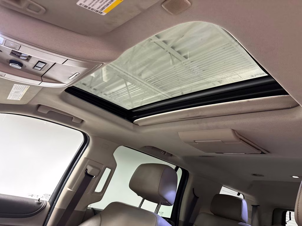 2017 Onyx Black GMC Yukon SLT RWD SUV