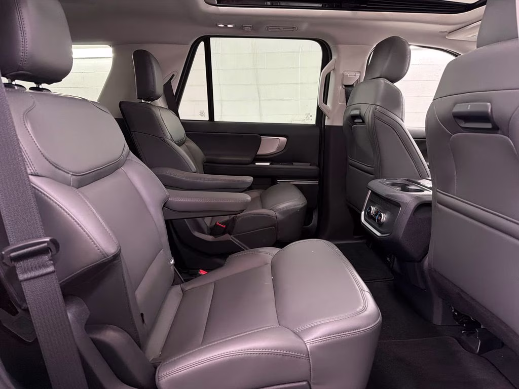 2026 STAR WHITE Ford Expedition Active RWD SUV