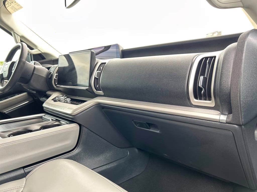 2025 Agate Black Metallic Ford Expedition Active RWD SUV