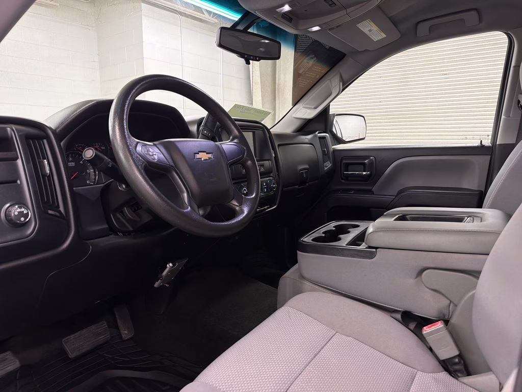 2018 Silver Ice Metallic Chevrolet Silverado 1500 Custom RWD Truck