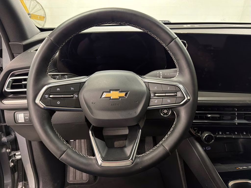 2026 Sterling Gray Metallic Chevrolet Traverse LT FWD SUV