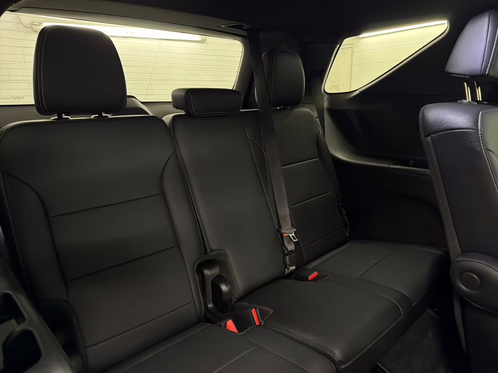 2026 Sterling Gray Metallic Chevrolet Traverse LT FWD SUV