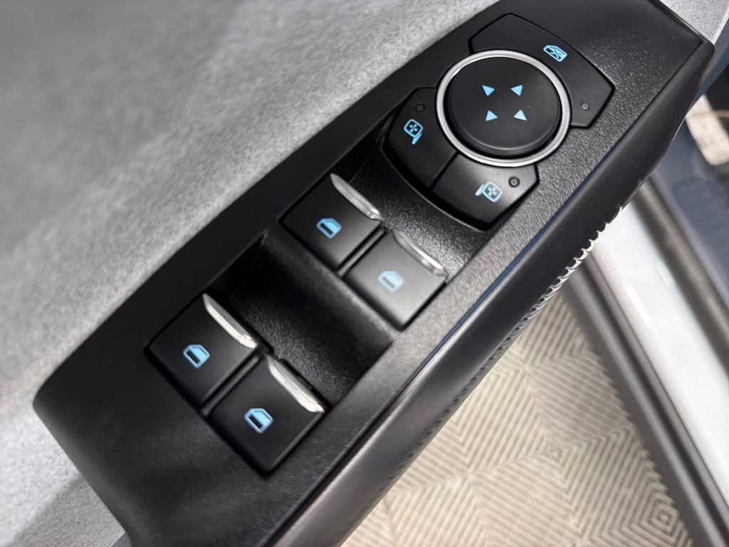 2026 OXFORD WHITE Ford Maverick XLT FWD Truck